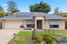 5 Wendt Place, Edens Landing, QLD 4207