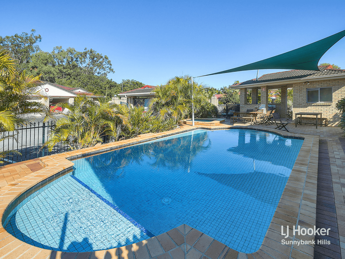 15/10 Lawrence Close, ROBERTSON, QLD 4109