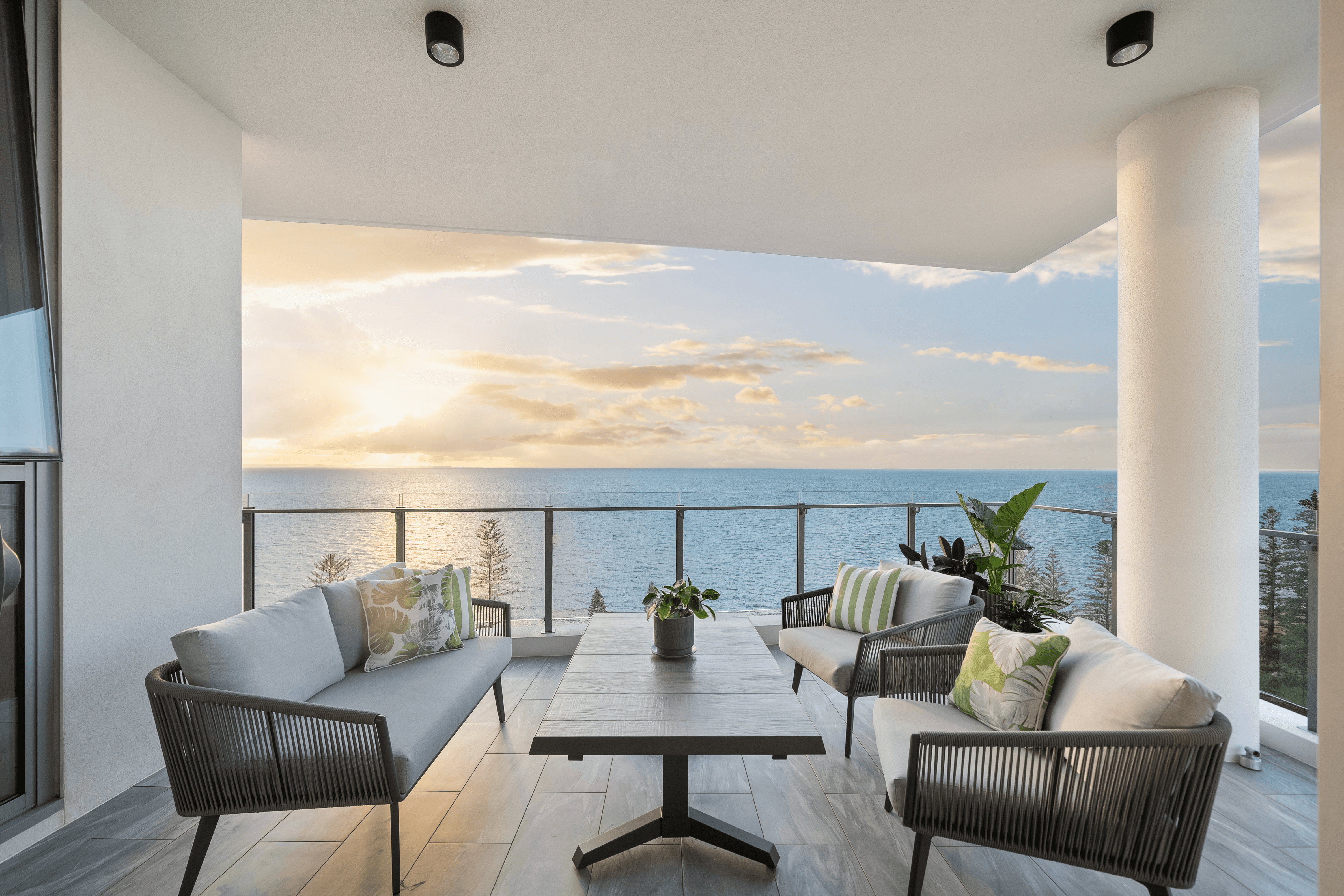 281/59-67 Marine Parade, REDCLIFFE, QLD 4020
