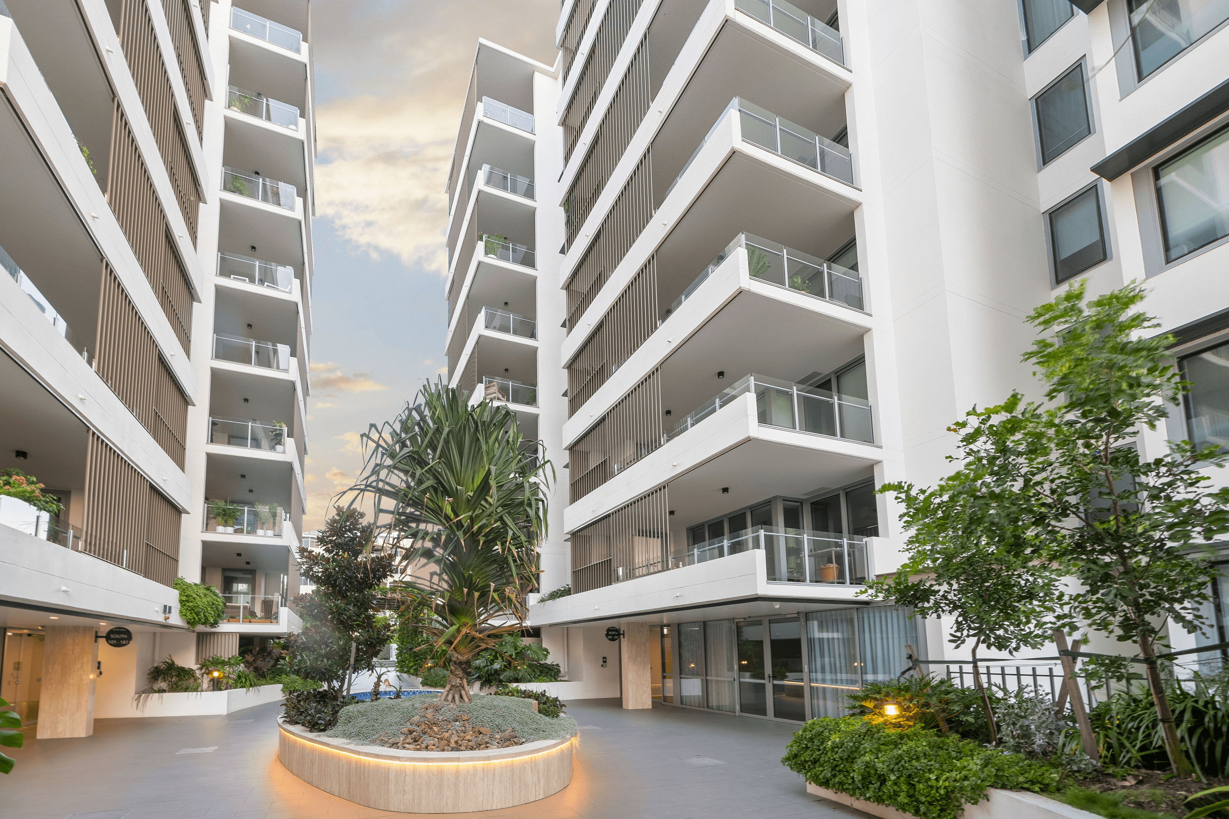 281/59-67 Marine Parade, REDCLIFFE, QLD 4020