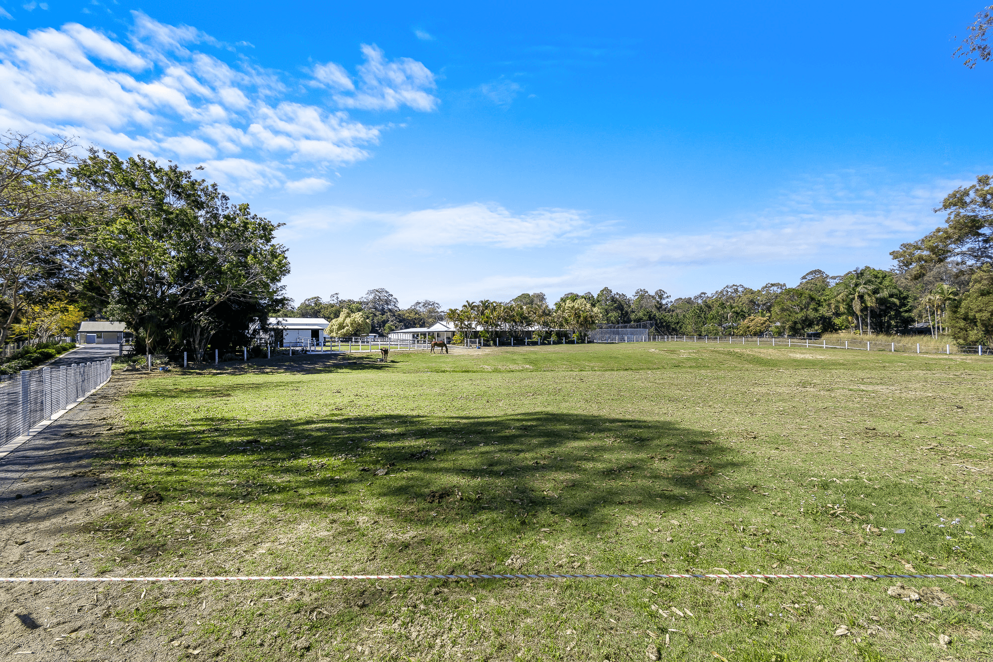 25-27 Isambert Road, LANDSBOROUGH, QLD 4550