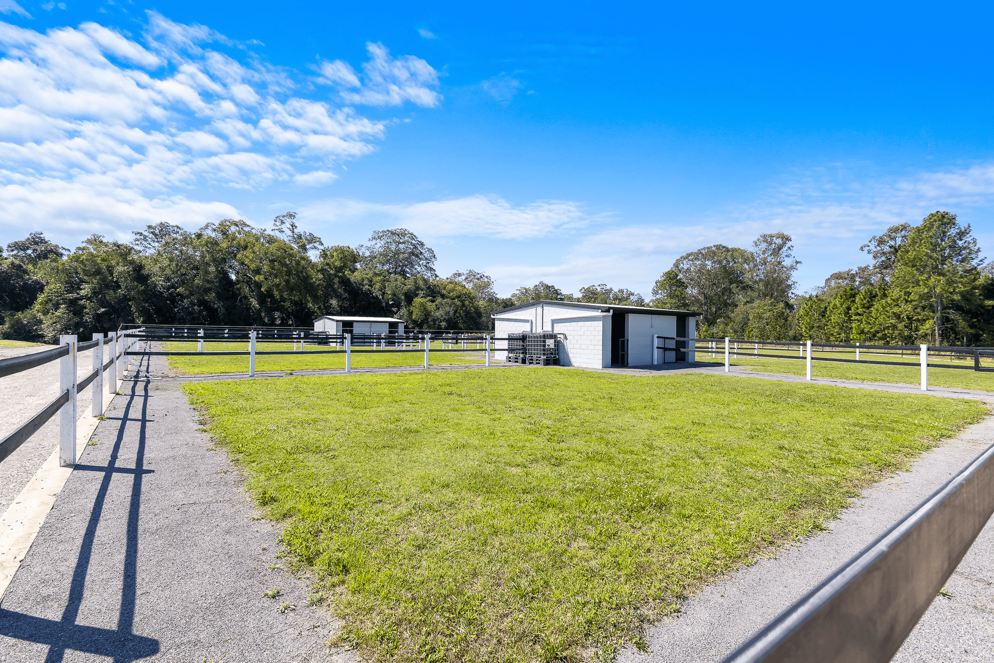 25-27 Isambert Road, LANDSBOROUGH, QLD 4550