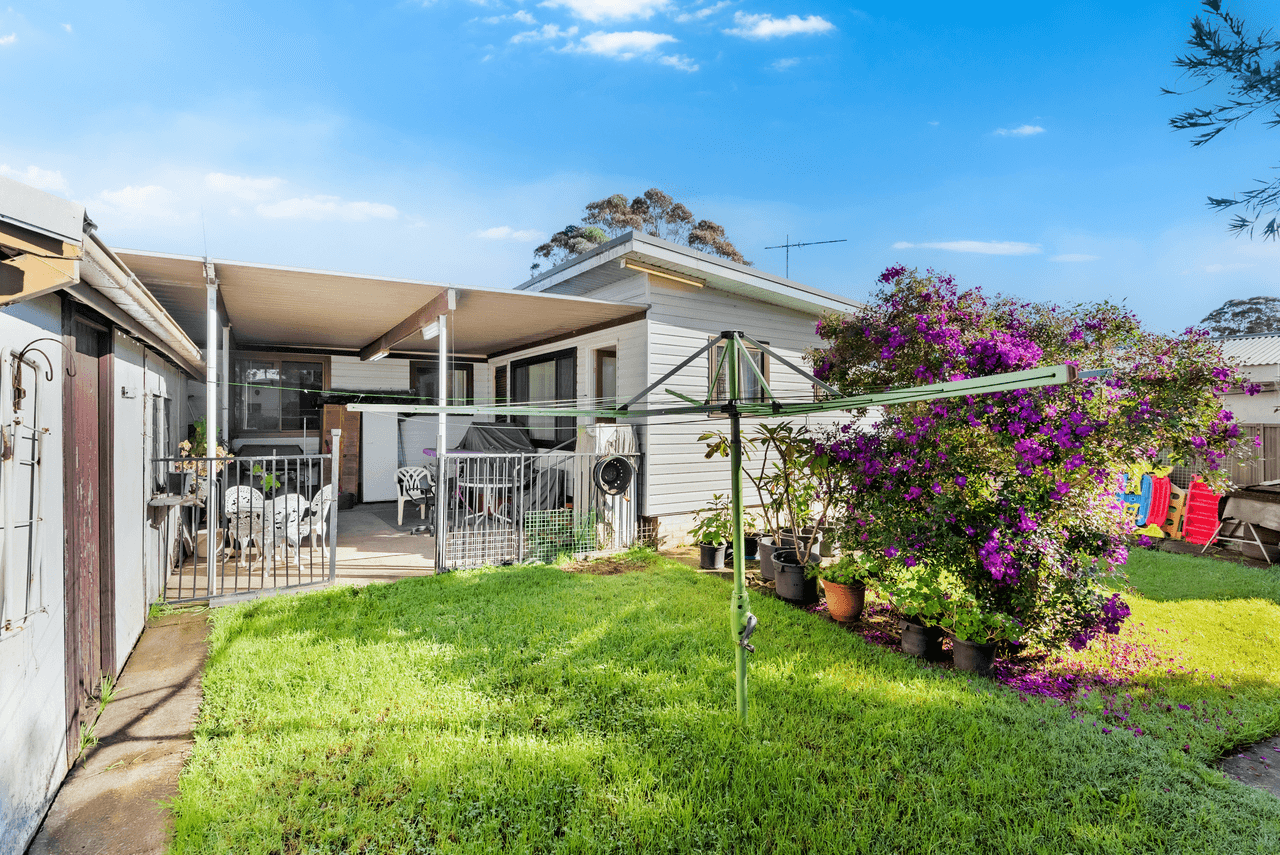 12 Wendouree Street, BUSBY, NSW 2168