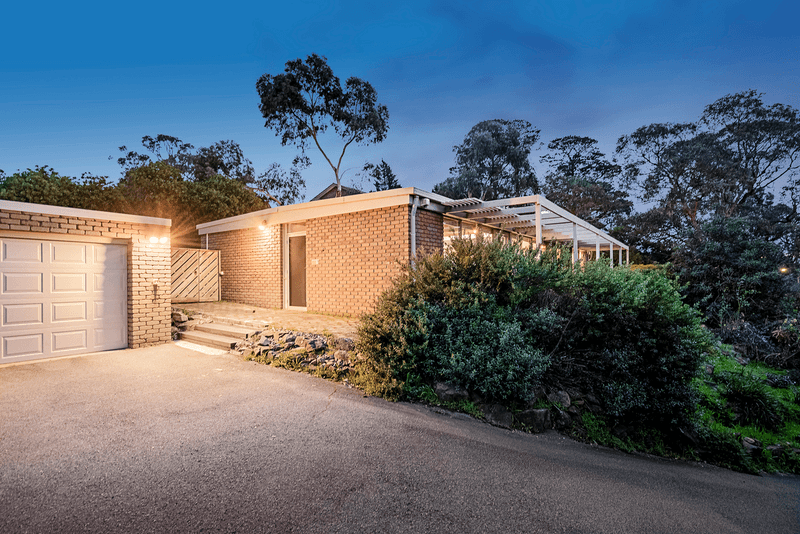 13 Grandview Crescent, UPPER FERNTREE GULLY, VIC 3156