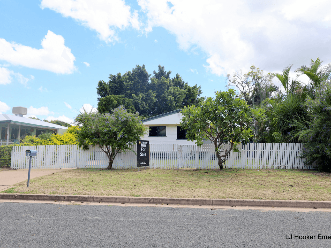 9 Zircon Avenue, EMERALD, QLD 4720