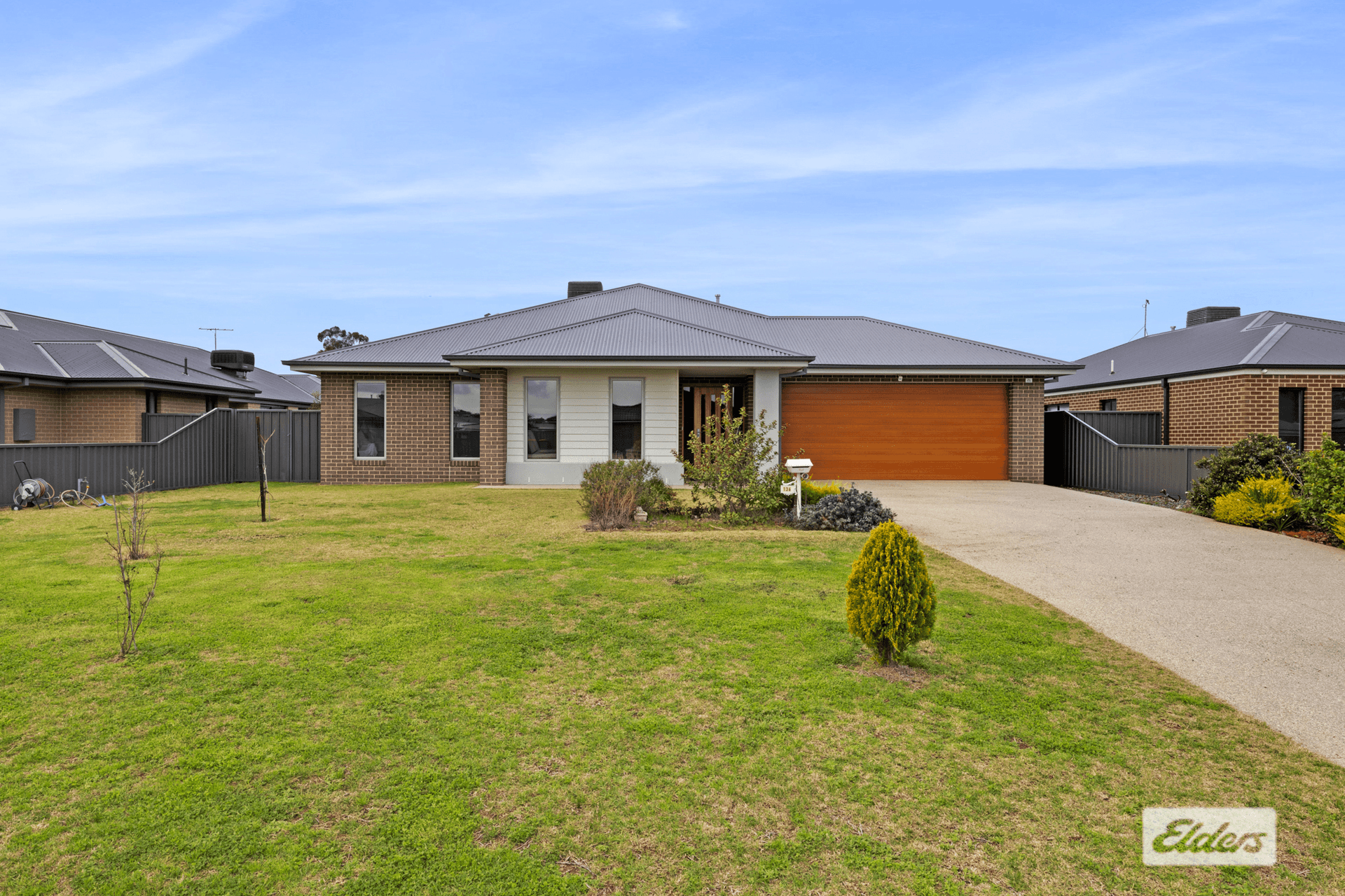 136 Read Street, Howlong, NSW 2643