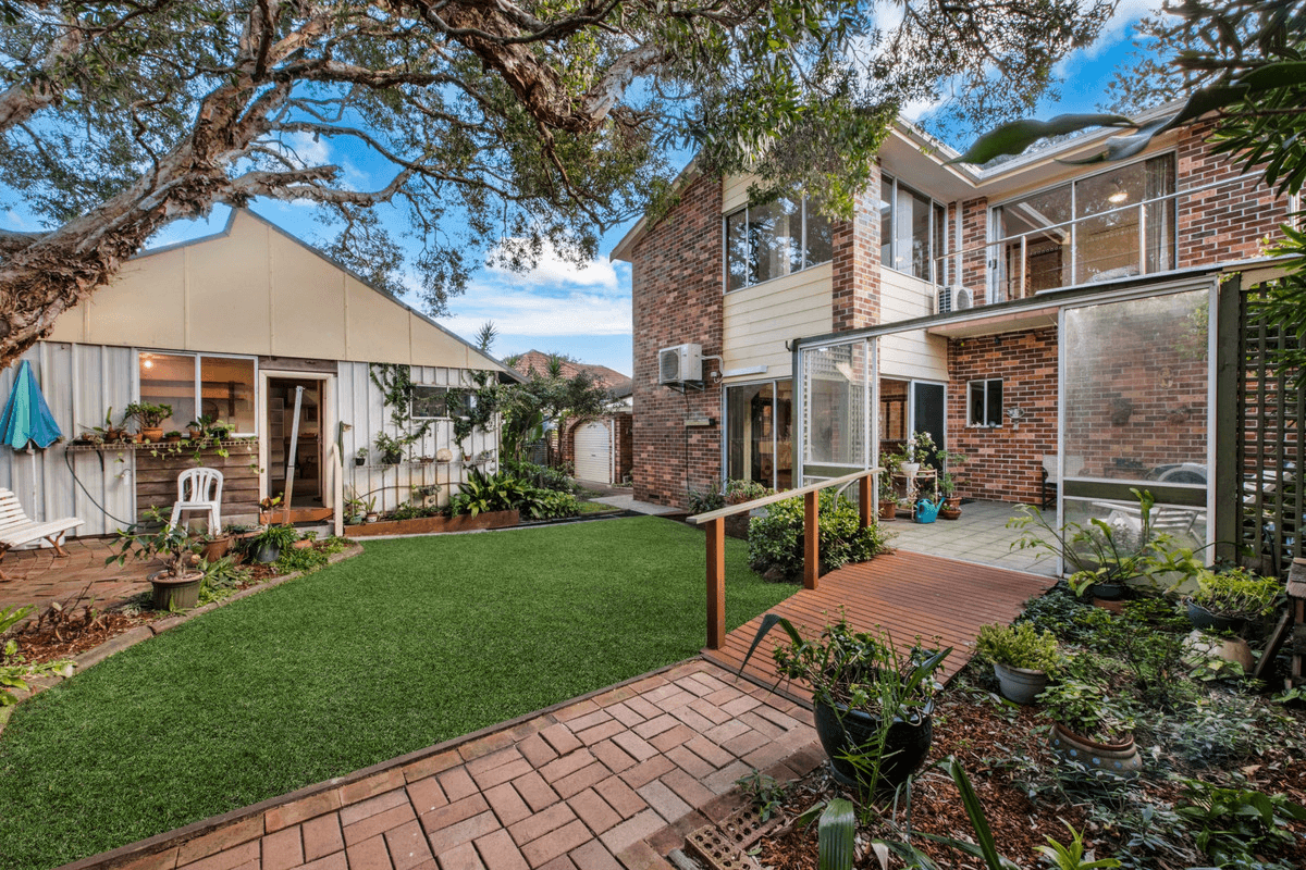 17 Ocean View Drive, Wamberal, NSW 2260