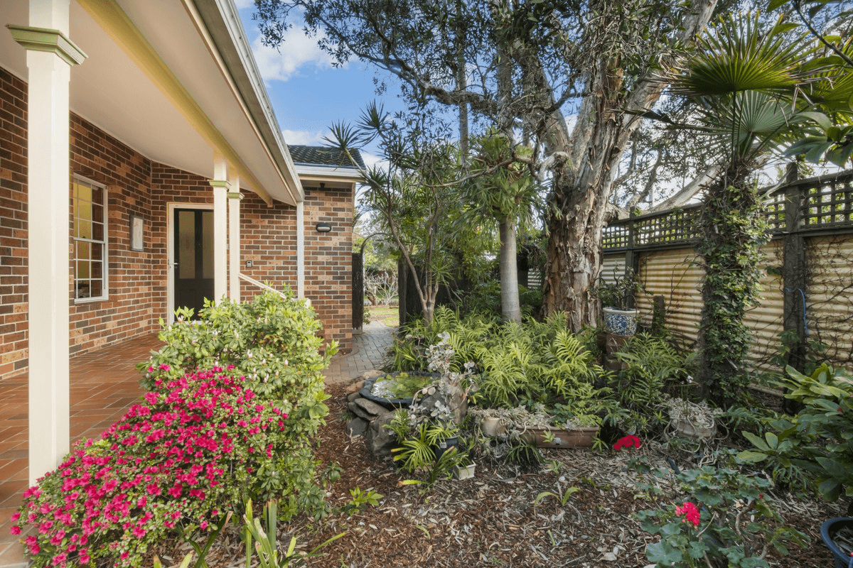 17 Ocean View Drive, Wamberal, NSW 2260