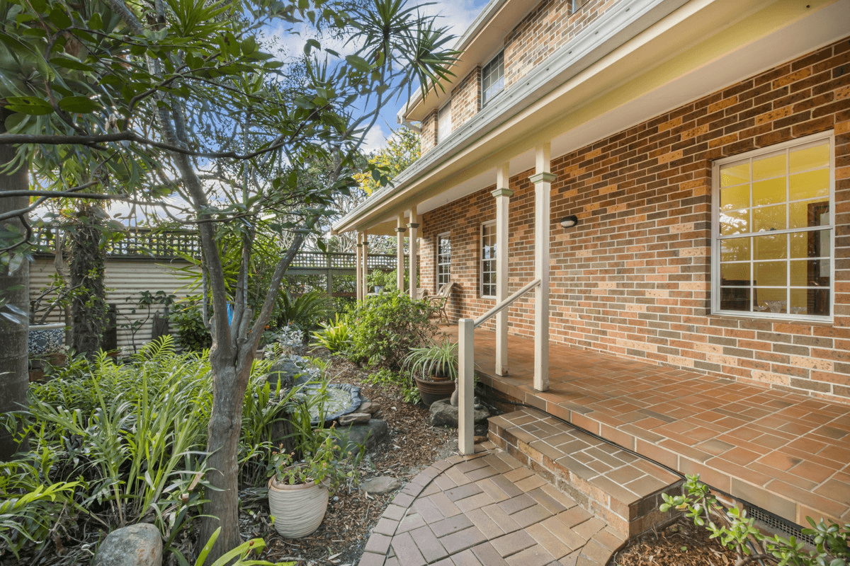 17 Ocean View Drive, Wamberal, NSW 2260