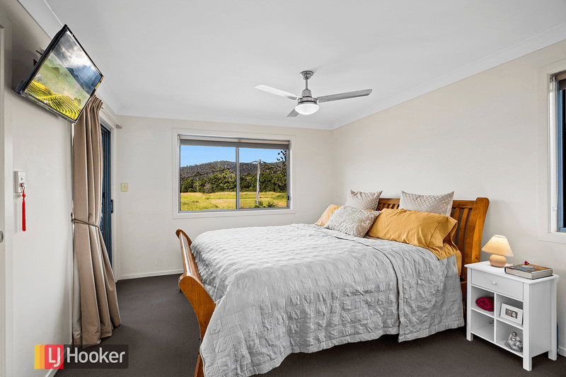 16 James Street, GLENREAGH, NSW 2450