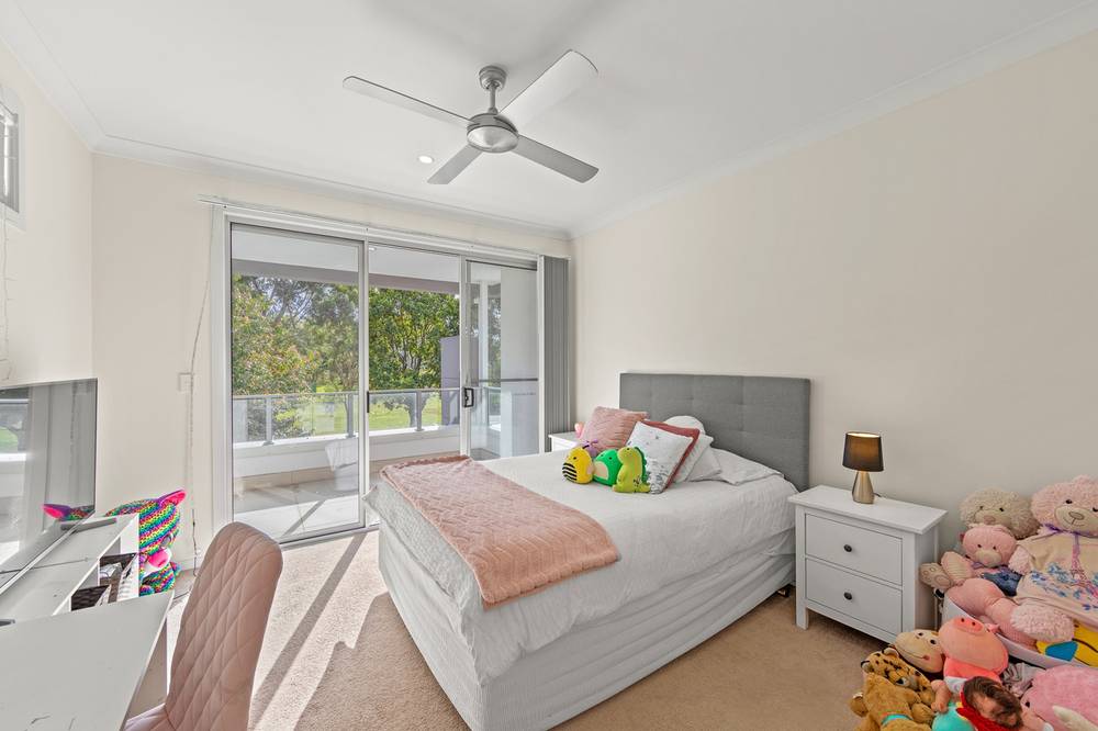 2/44 Sailaway Street, MERMAID WATERS, QLD 4218