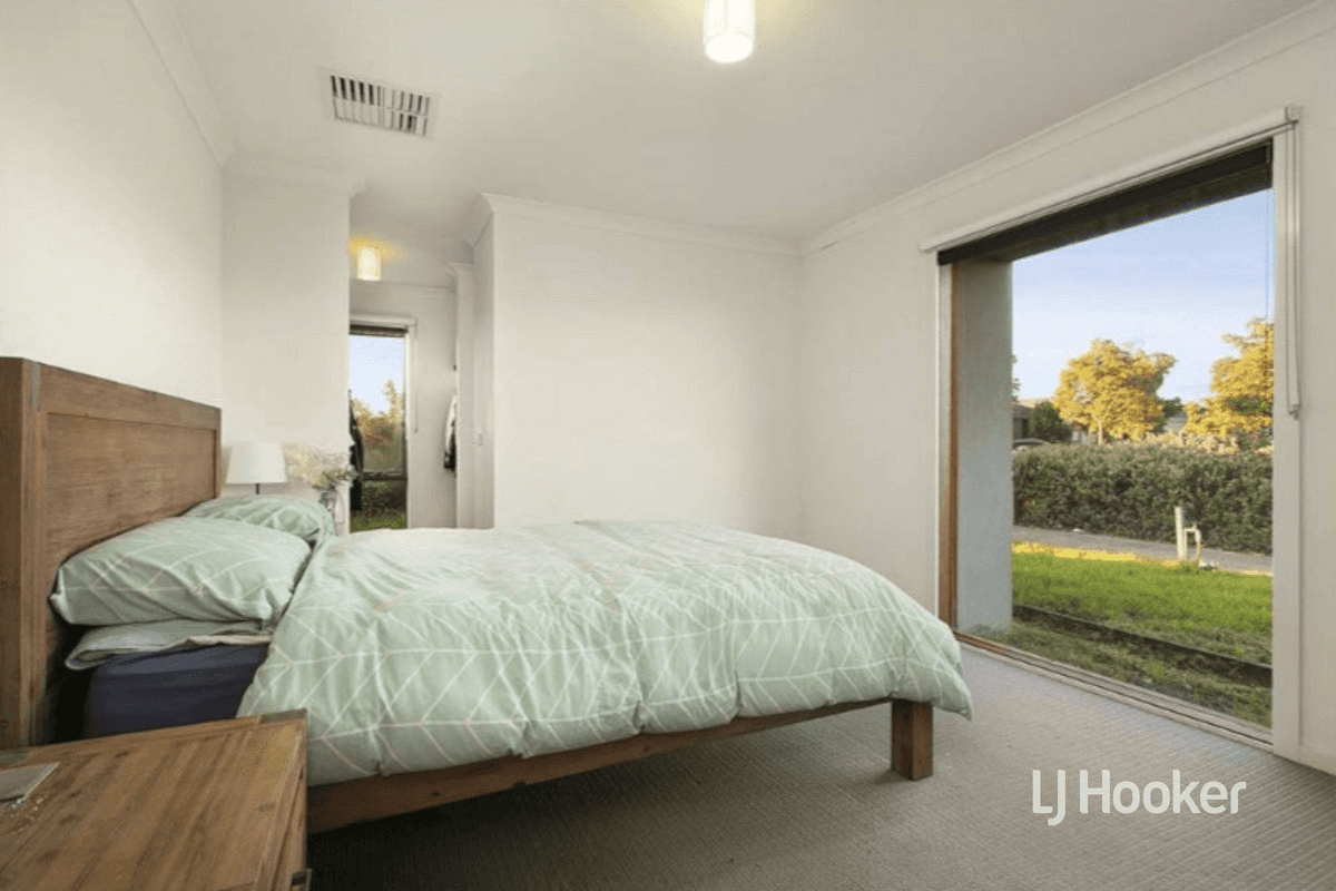 11 Foxall Walk, POINT COOK, VIC 3030