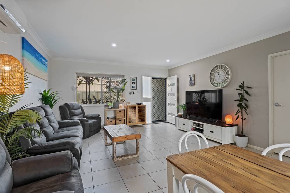 2/3A Avondale Street, NEWTOWN, QLD 4350