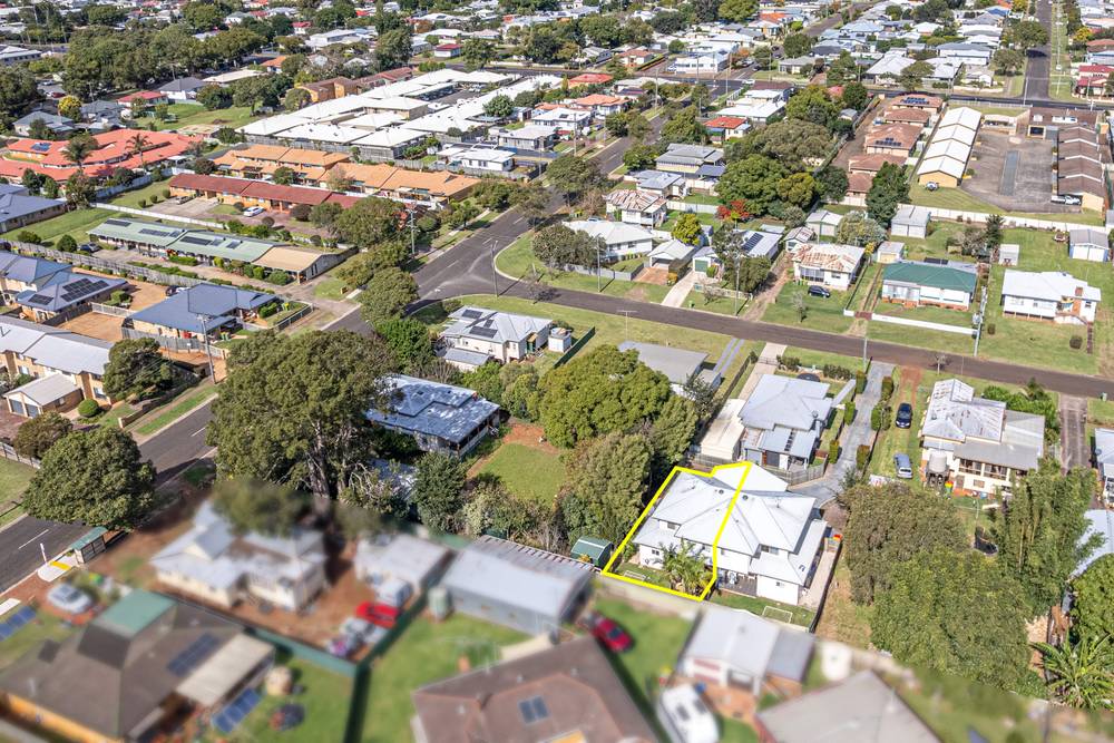 2/3A Avondale Street, NEWTOWN, QLD 4350
