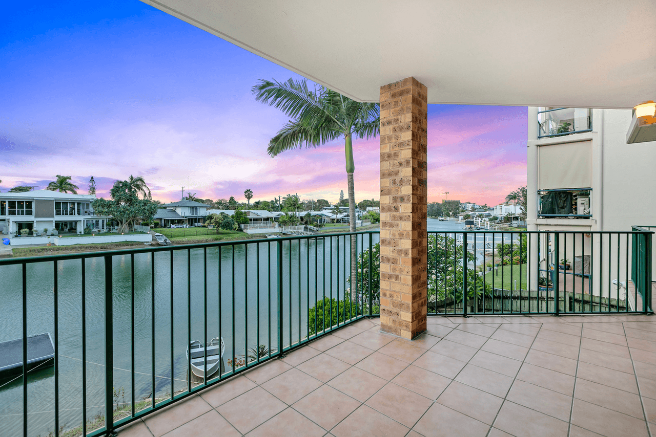 4/8 Broadmeadows Road, Maroochydore, QLD 4558