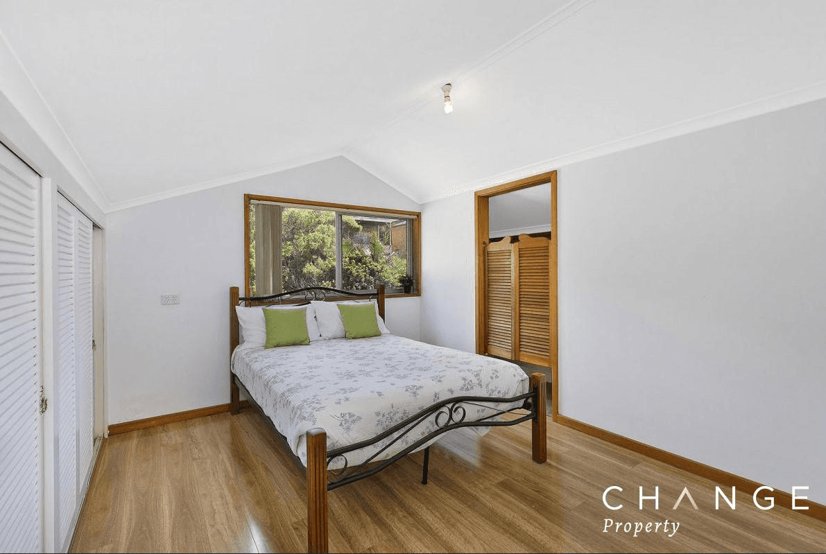 240 Del Monte Place, COPACABANA, NSW 2251