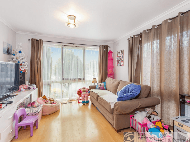 8 Newmill Close, Endeavour Hills, VIC 3802