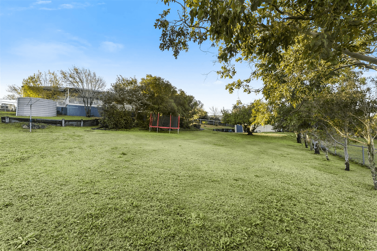 4  Junction Drive, Gowrie Junction, QLD 4352