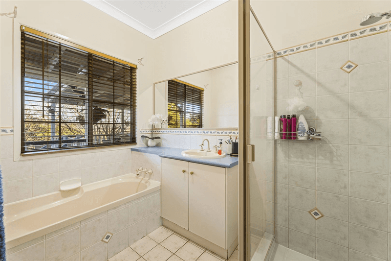 4  Junction Drive, Gowrie Junction, QLD 4352