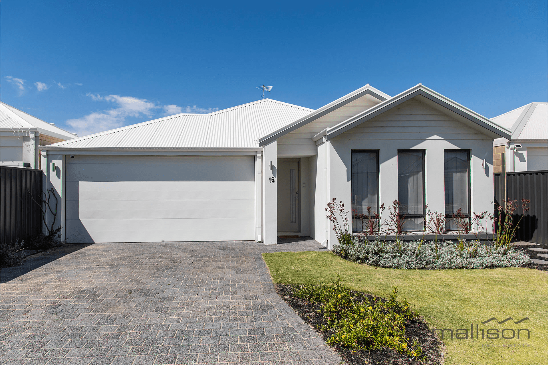 16 Dynasty Way, FORRESTDALE, WA 6112