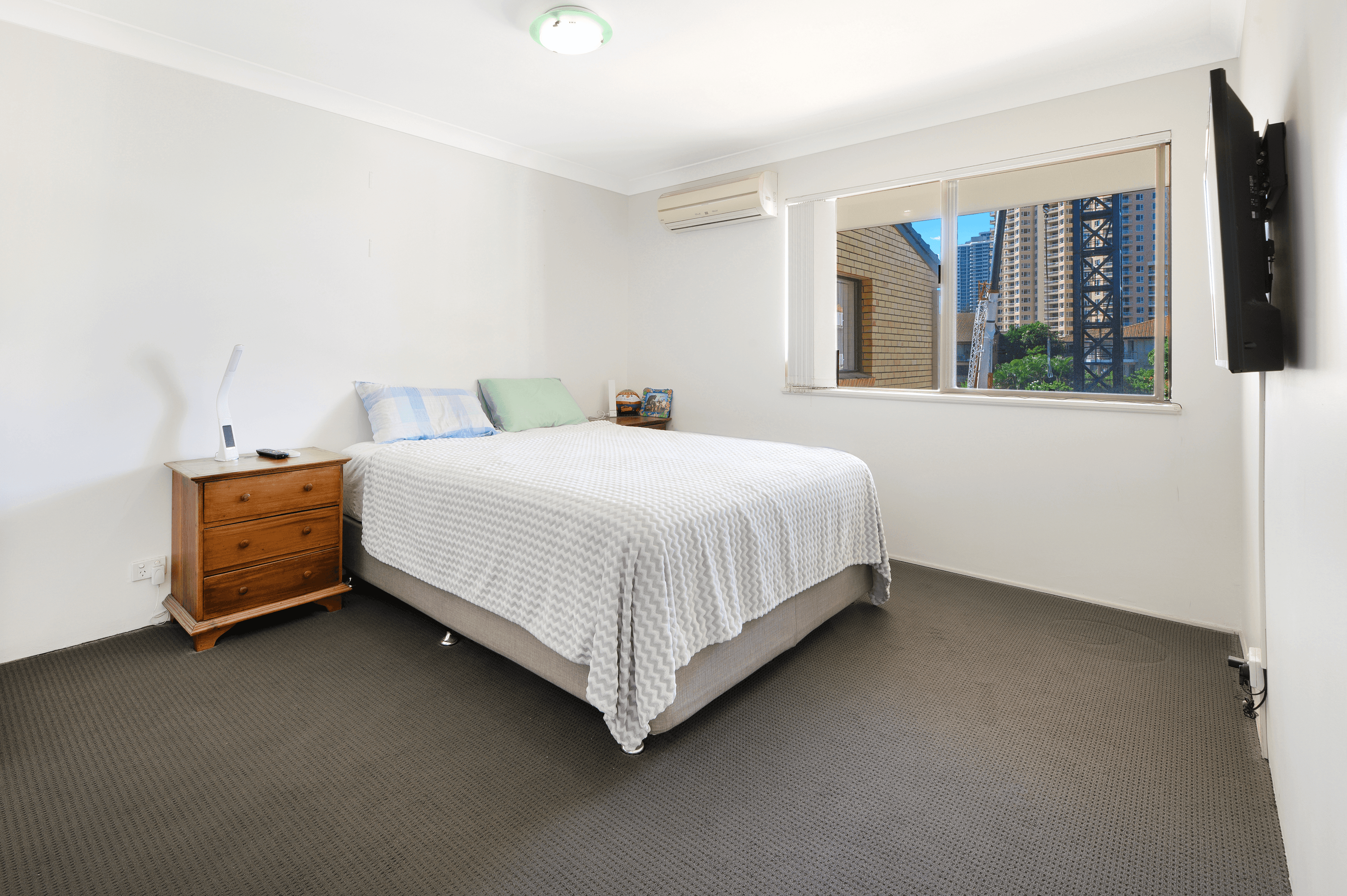 17/24 Chelsea Avenue, BROADBEACH, QLD 4218