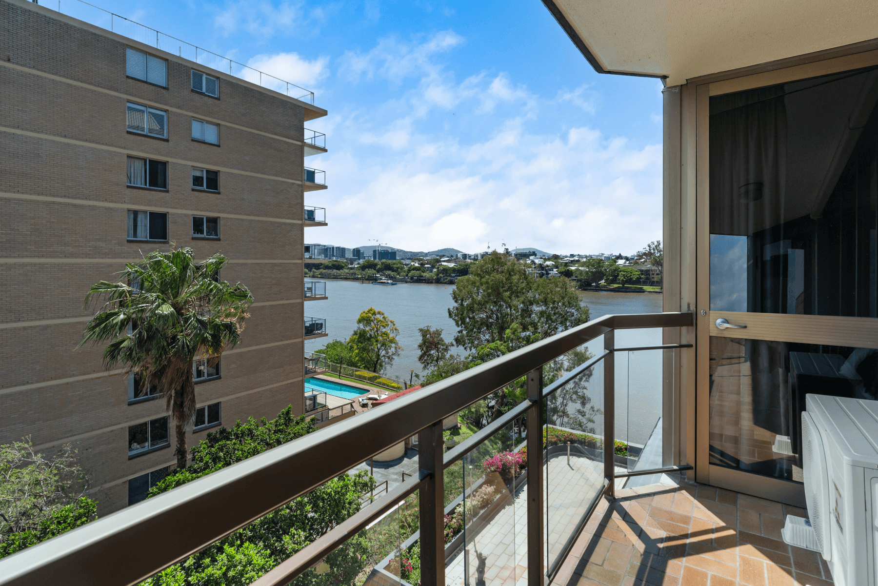 11/124 Macquarie Street, ST LUCIA, QLD 4067