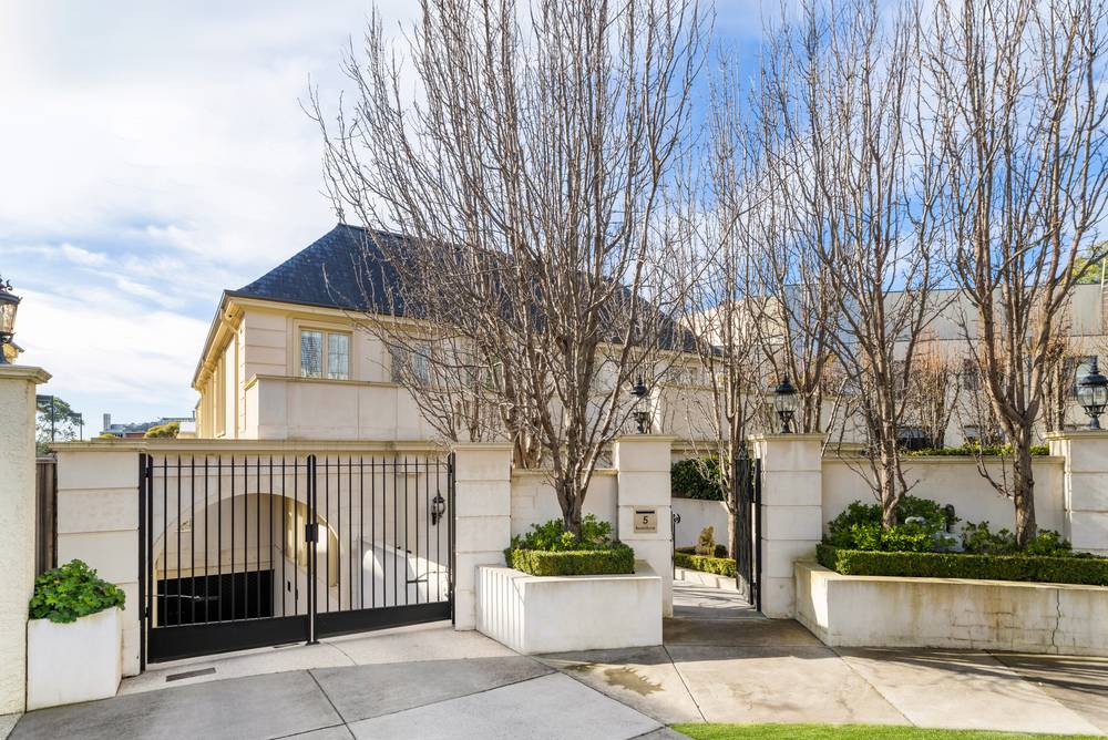 5 Boandyne Court, Toorak, VIC 3142