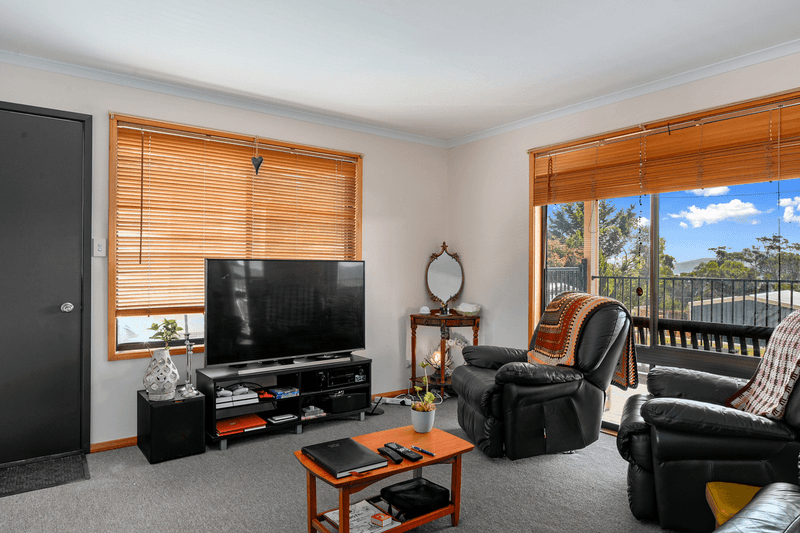 42 Free Street, WHITE BEACH, TAS 7184