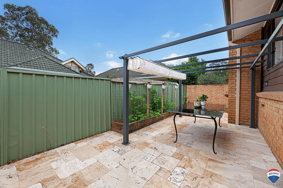 4/25 BARLOW STREET, CAMBRIDGE PARK, NSW 2747