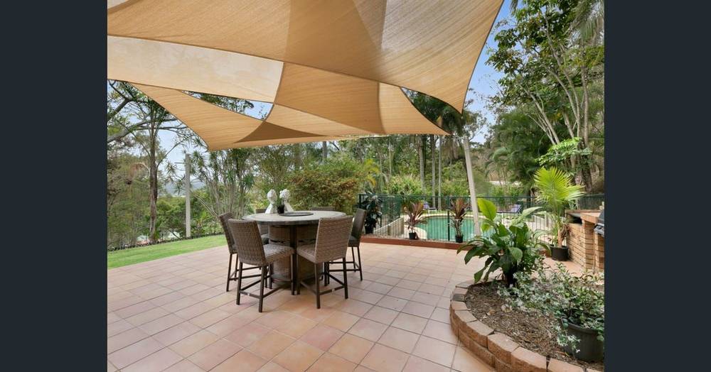 24 UPLANDS DRIVE, PARKWOOD, QLD 4214