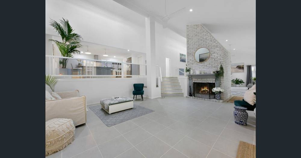 24 UPLANDS DRIVE, PARKWOOD, QLD 4214