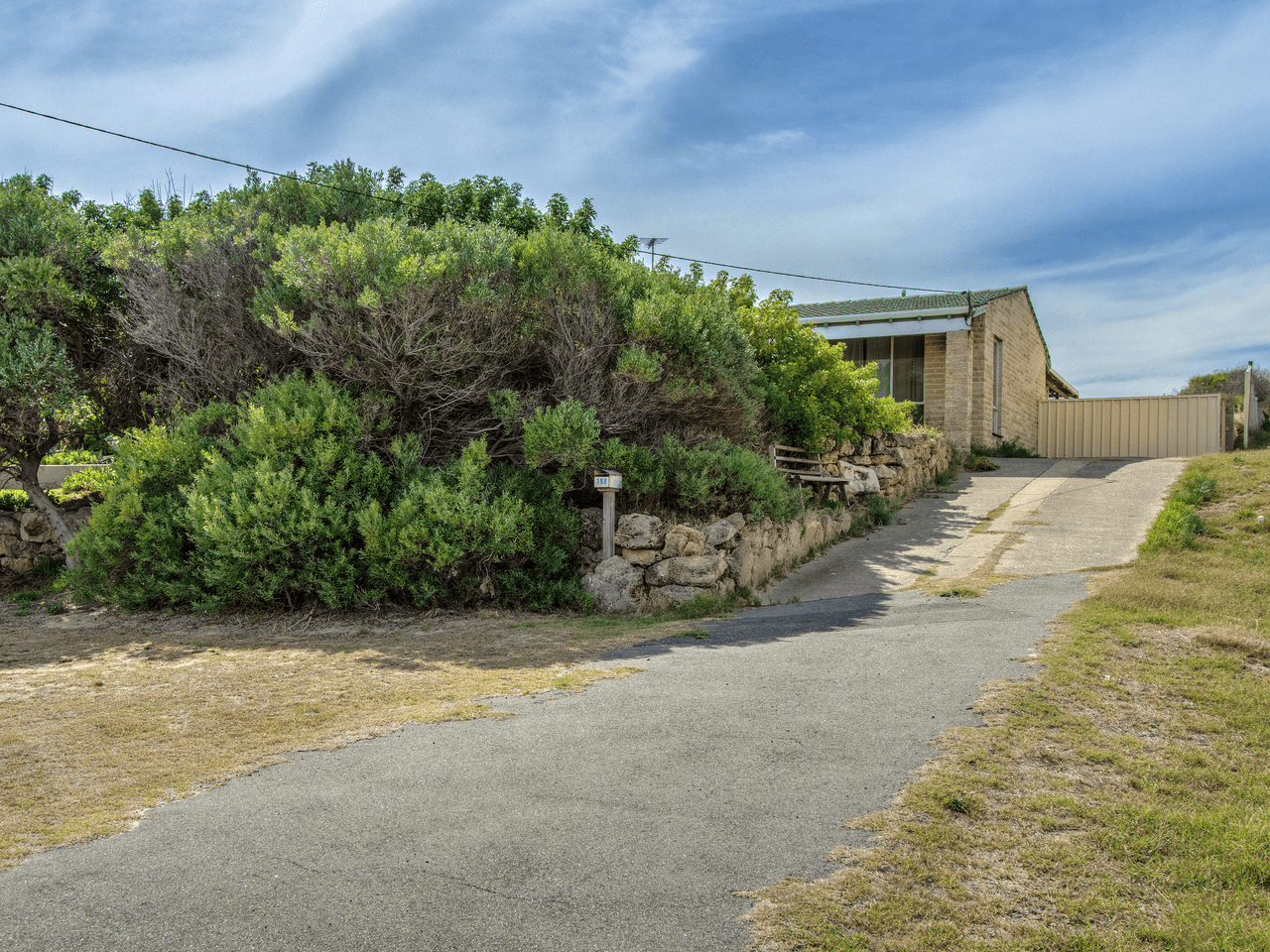 158 Warnbro Beach Road, WAIKIKI, WA 6169