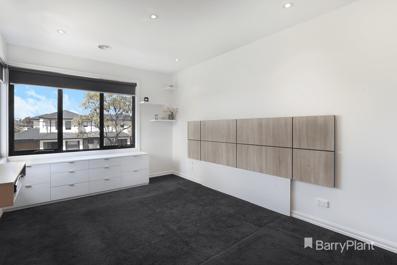 1A South Box Court, Hadfield, VIC 3046