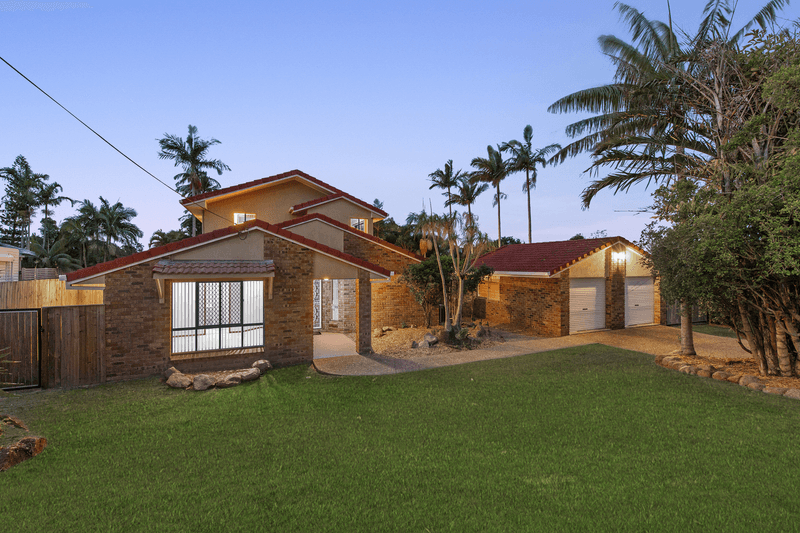 7 Hawk Parade, THORNLANDS, QLD 4164