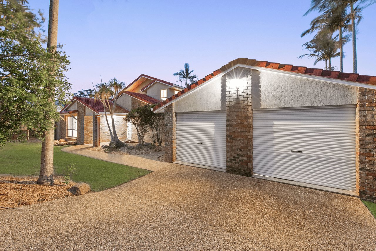 7 Hawk Parade, THORNLANDS, QLD 4164