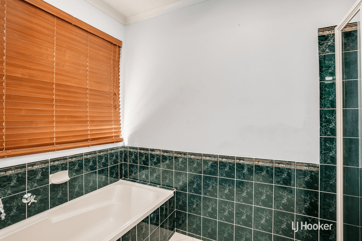 11 Autumn Avenue, CRAIGMORE, SA 5114