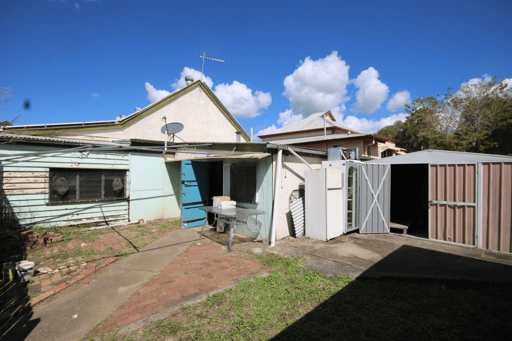 76 Derby Street, ROCKHAMPTON CITY, QLD 4700