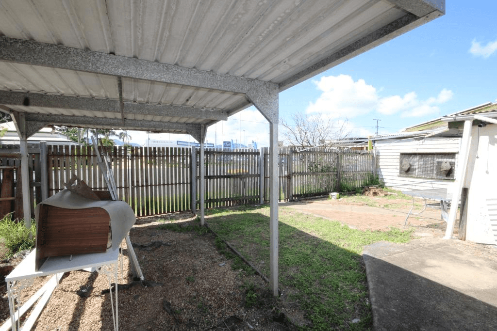 76 Derby Street, ROCKHAMPTON CITY, QLD 4700