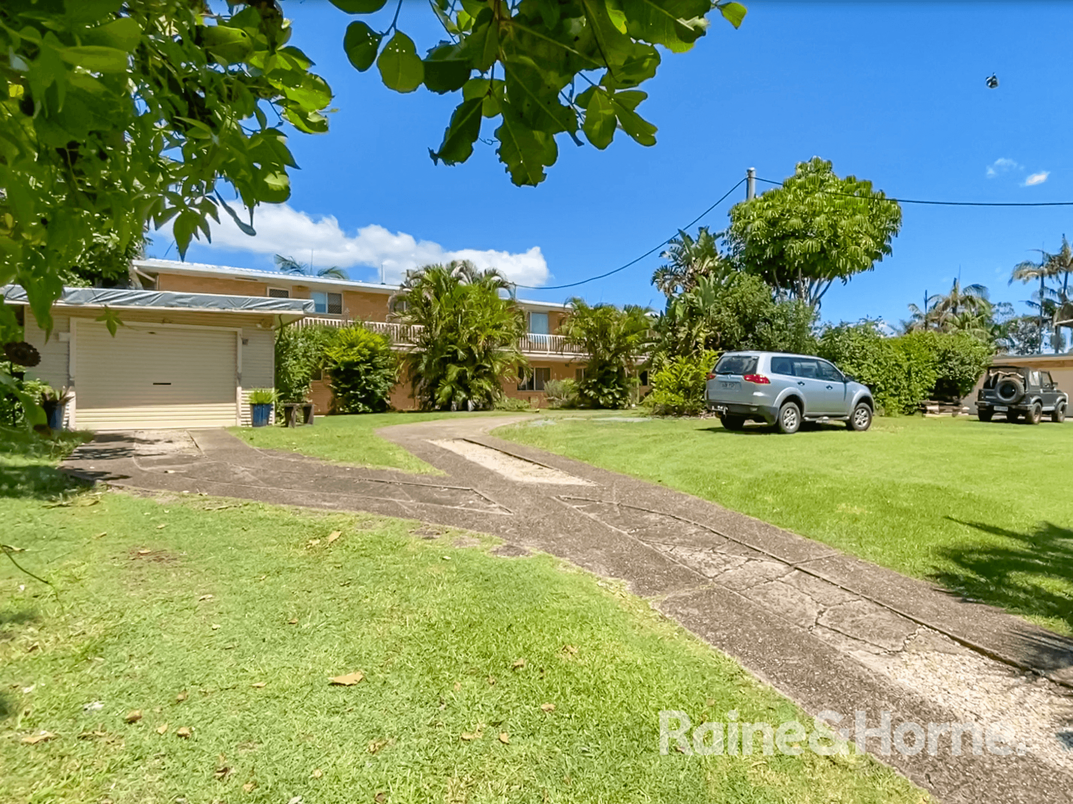 7-9 Elanora Avenue, POTTSVILLE, NSW 2489