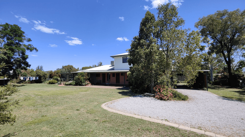 43 Glengarvin Drive, OXLEY VALE, NSW 2340