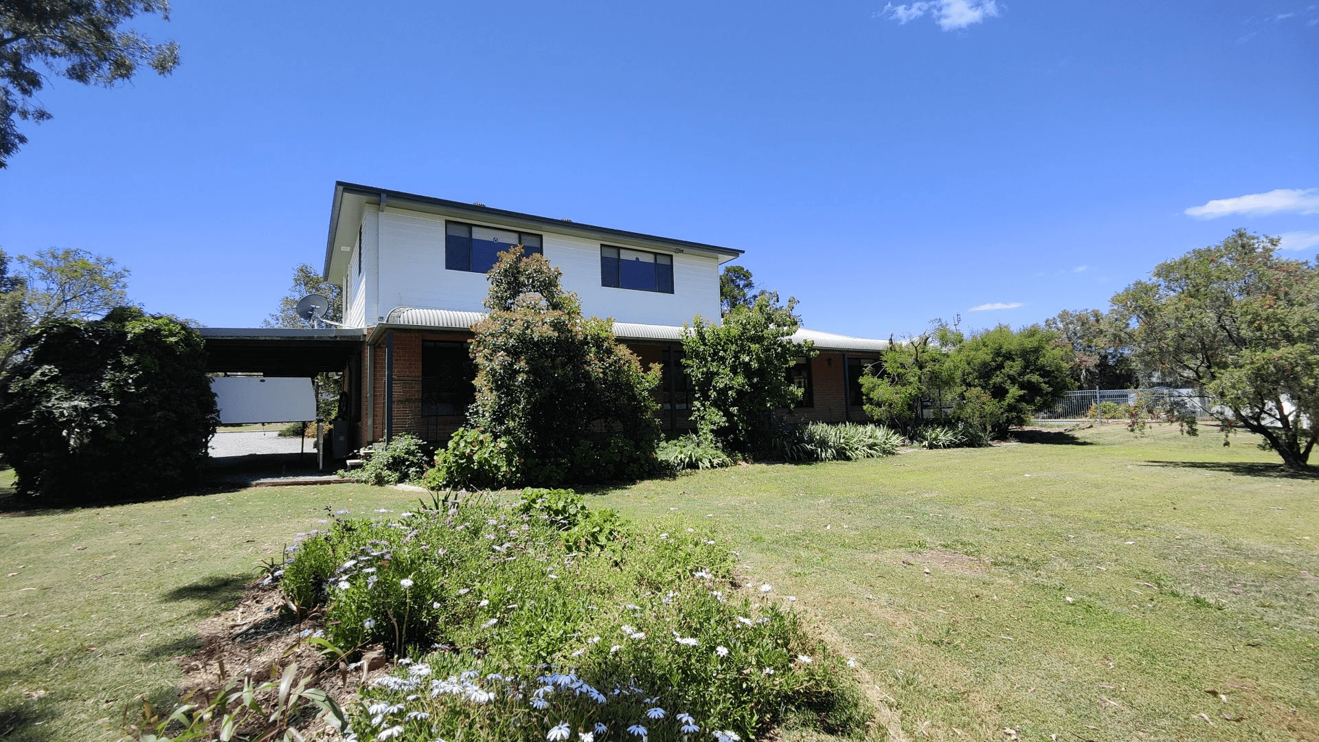 43 Glengarvin Drive, OXLEY VALE, NSW 2340