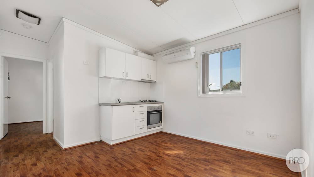88 & 88A Eton Road, CAMBRIDGE PARK, NSW 2747