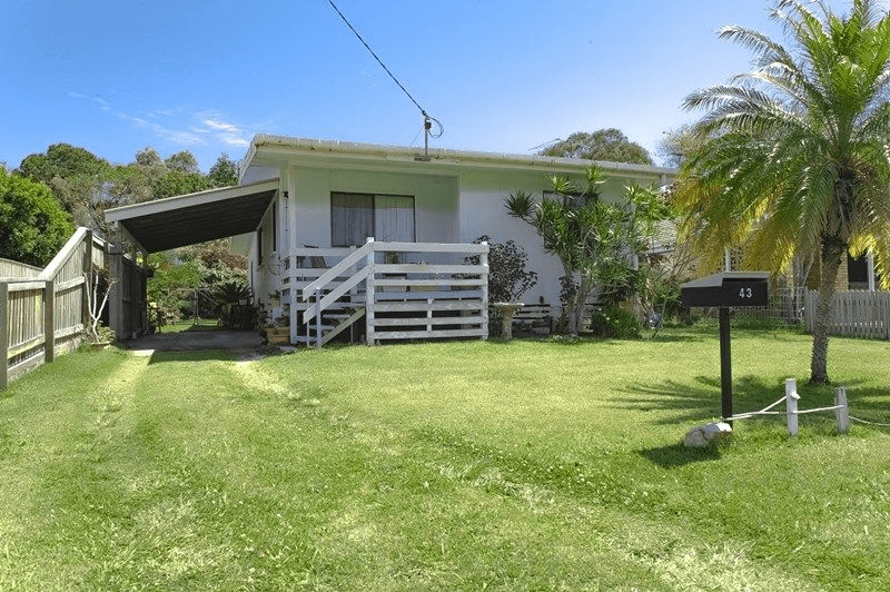 43 Wilson Esplanade, Victoria Point, QLD 4165