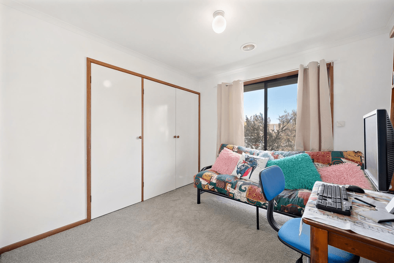 1 Joske Place, LATHAM, ACT 2615