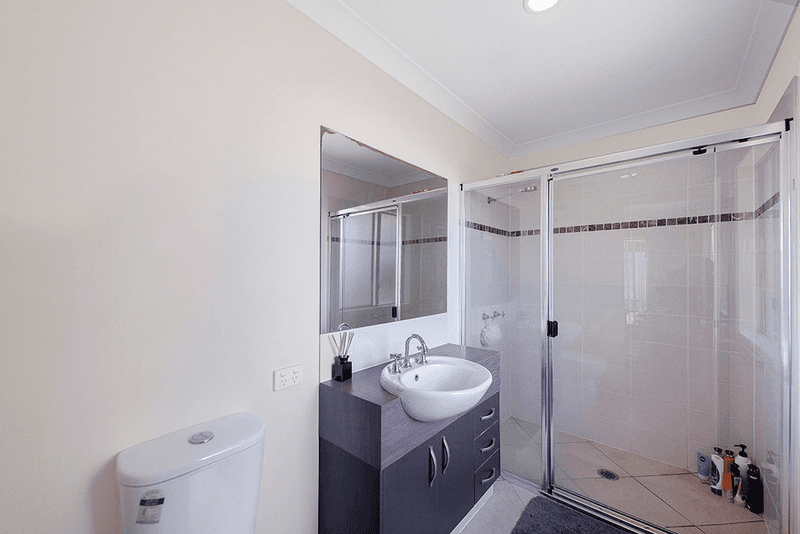 6 Jones Street, Coomera, QLD 4209