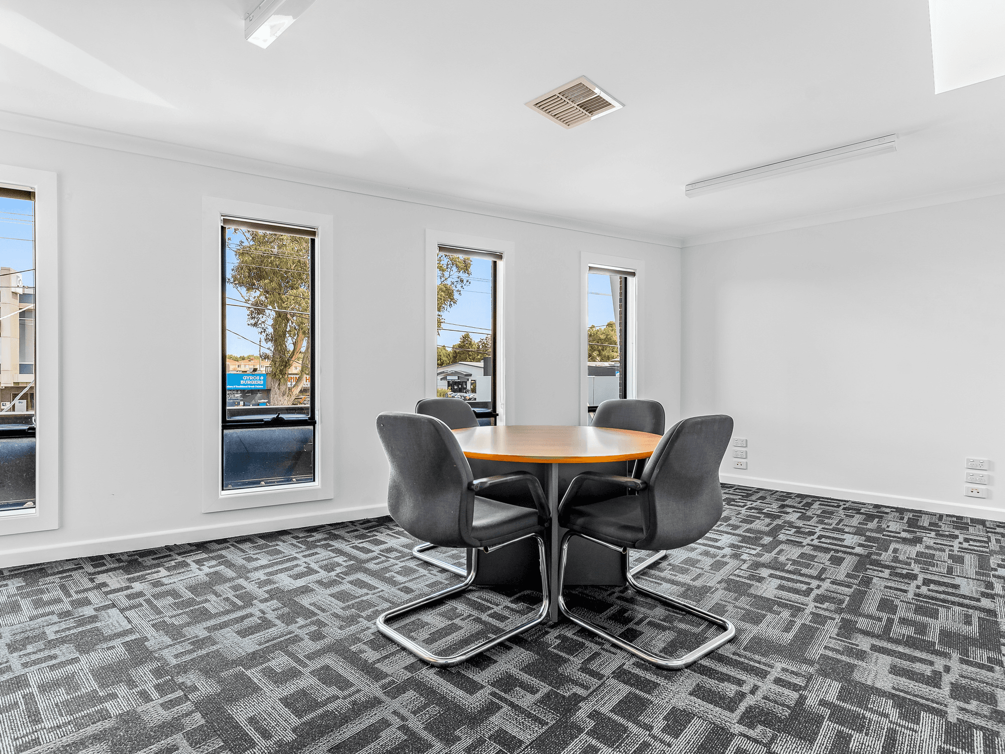 2/734 High Street, EPPING, VIC 3076