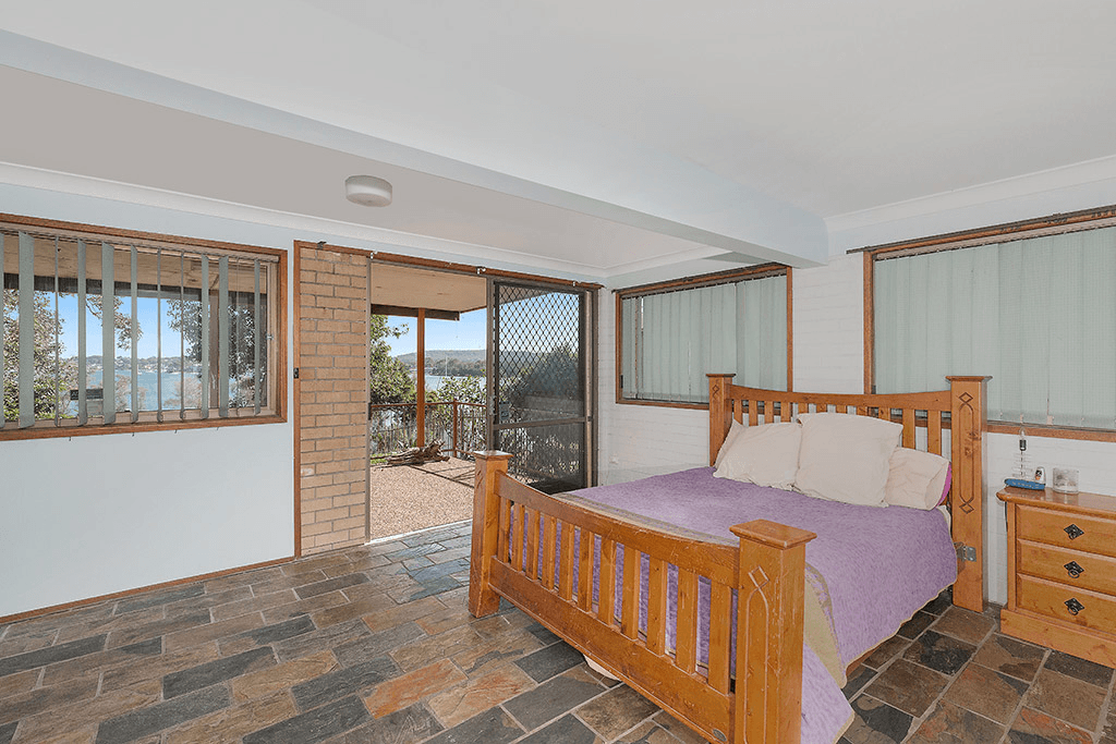 10 Blandford Street, FENNELL BAY, NSW 2283