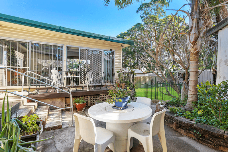 957 Henry Lawson Drive, Padstow Heights, NSW 2211