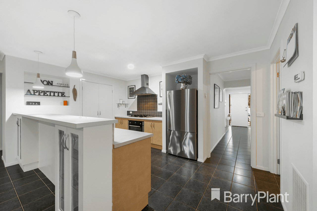 19 St Nicholas Court, Tarneit, VIC 3029