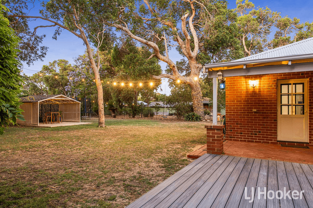 11 Honeytree Place, FALCON, WA 6210